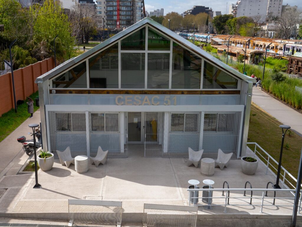 Salud: terminaron las obras y abre el nuevo CeSAC 51 en el Parque Ferroviario Colegiales - Pura Ciudad