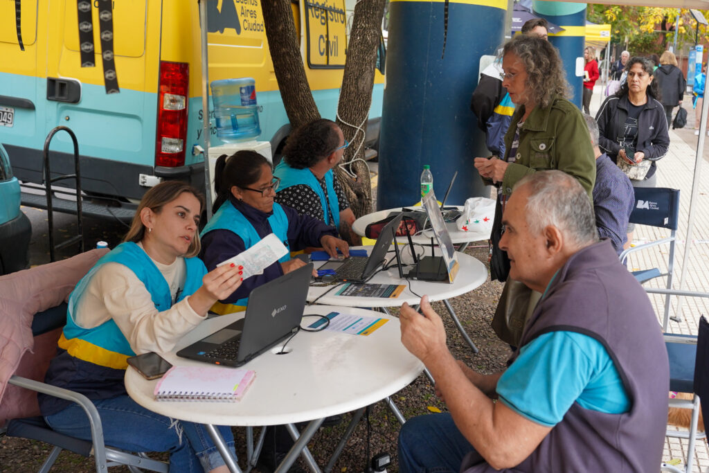 Más servicios en tu barrio: los operativos llegan a Caballito, Parque Avellaneda, Villa Ortúzar y Colegiales - P...