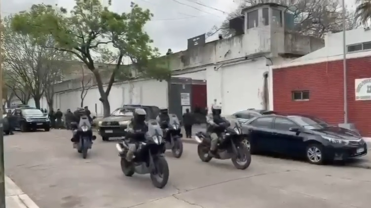 Comenzó el traslado de presos de la cárcel de Devoto al nuevo penal de Marcos Paz - Pura Ciudad